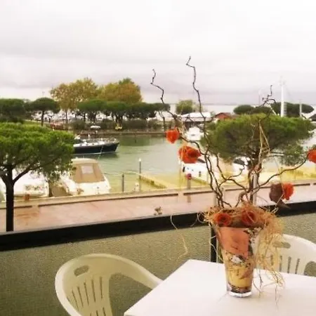 Appartement Lovely For 5 Guests By The