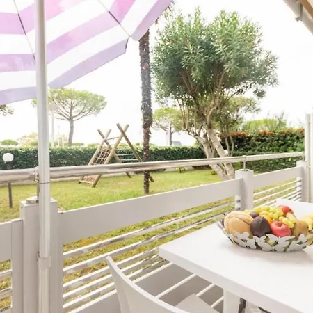 Lovely For 5 Guests By The Appartement