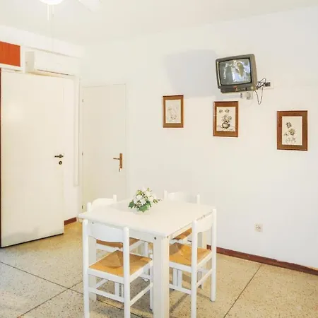 Lovely For 5 Guests By The *